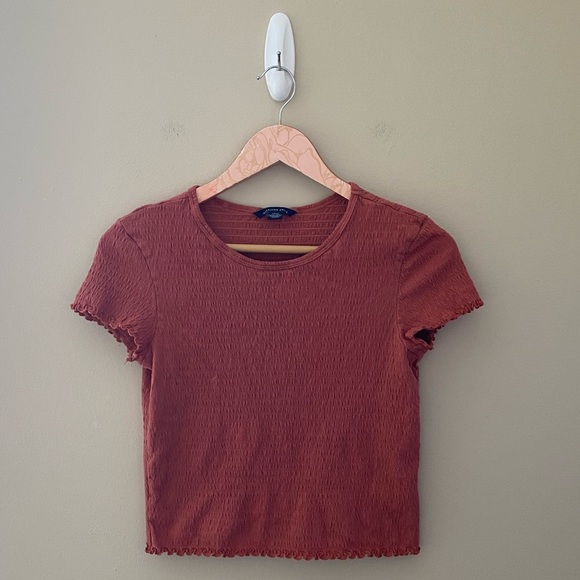 Women’s American Eagle Outfitters Orange Lettuce Hem Smocked Baby Tee Size Small - Picture 2 of 5